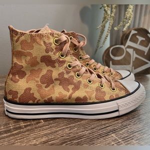 Gently Used Women’s Converse Sneakers